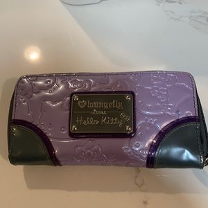 Loungefly loves Hello Kitty purple wallet